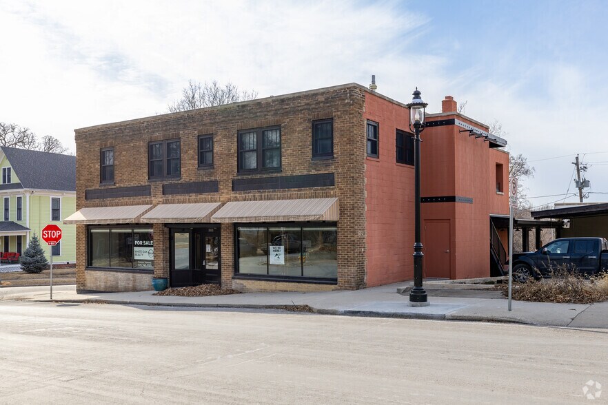 More Photos Of 800 19th St, Des Moines Storefront Retail Office For Lease