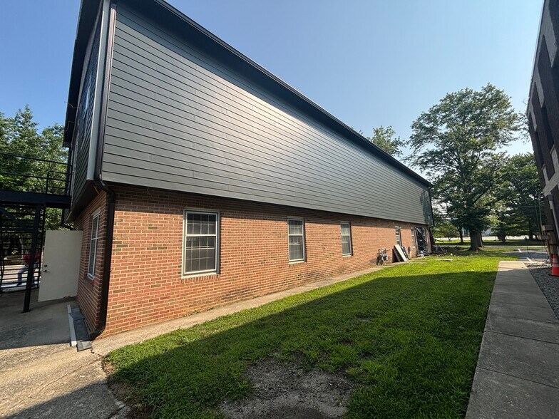 More Photos Of 510 S Burnt Mill Rd, Voorhees Office For Lease