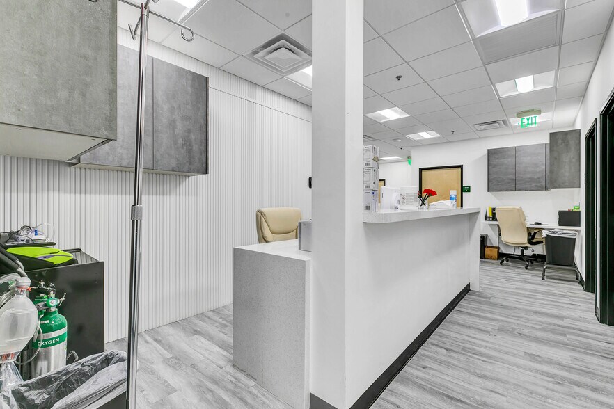 More Photos Of 4105 N 20th St, Phoenix Medical For Sale