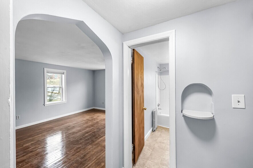 More Photos Of 282-284 Suffolk St, Holyoke Apartments For Sale