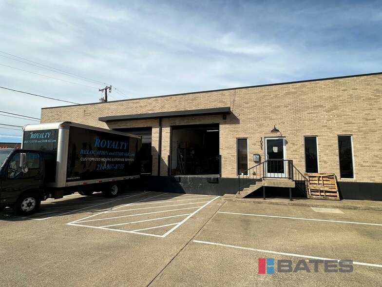 More Photos Of 1031 Quaker St, Dallas Distribution For Lease