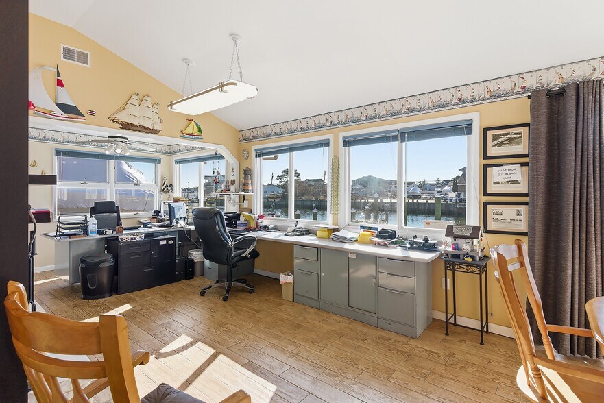 More Photos Of 100 Harbor Inn Rd, Bayville Shipyard For Sale