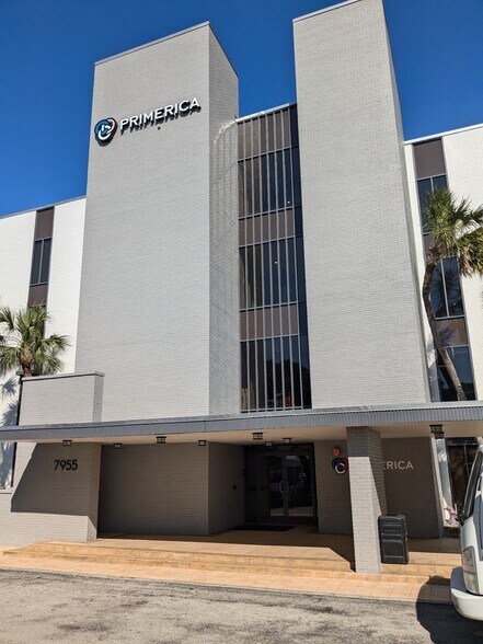 More Photos Of 7925 NW 12th St, Doral Unknown For Lease