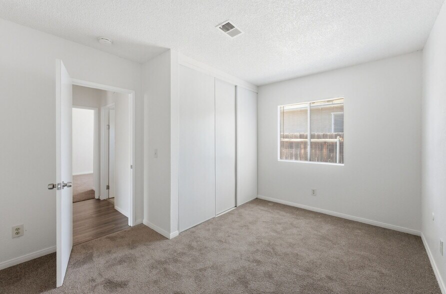 More Photos Of 559-565 61st St, San Diego Apartments For Sale
