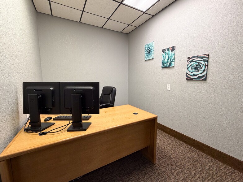 More Photos Of 601 S Rancho Dr, Las Vegas Medical For Sale