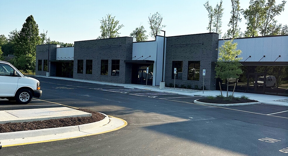 More Photos Of 9335 Cool Spring Rd, Mechanicsville Light Distribution For Lease