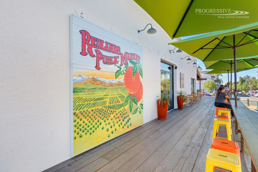More Photos Of 330 3rd St, Redlands Restaurant For Lease