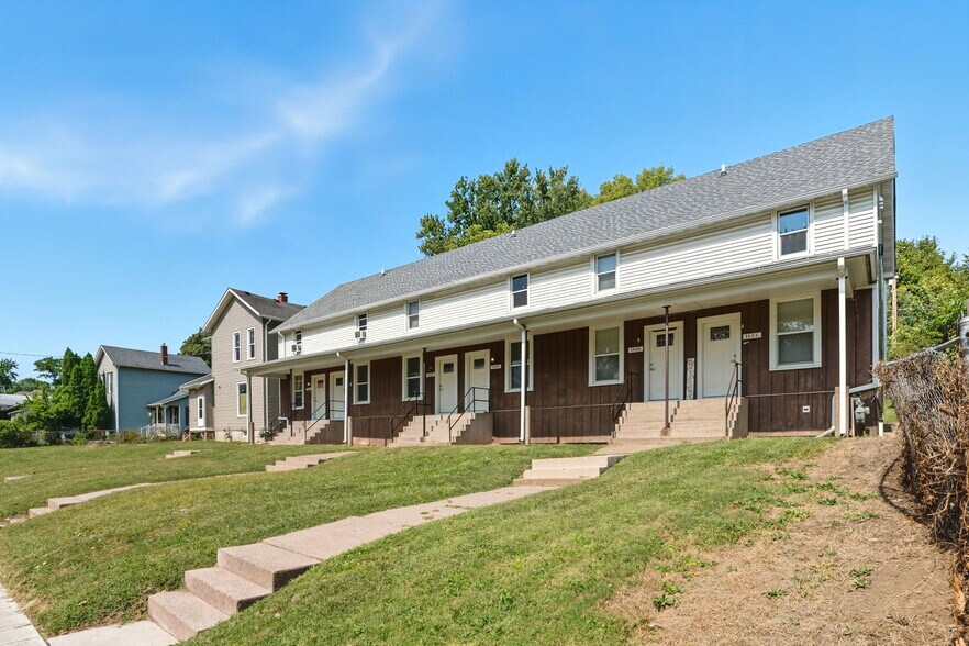 More Photos Of 1604 W 9th St, Davenport Multifamily For Sale