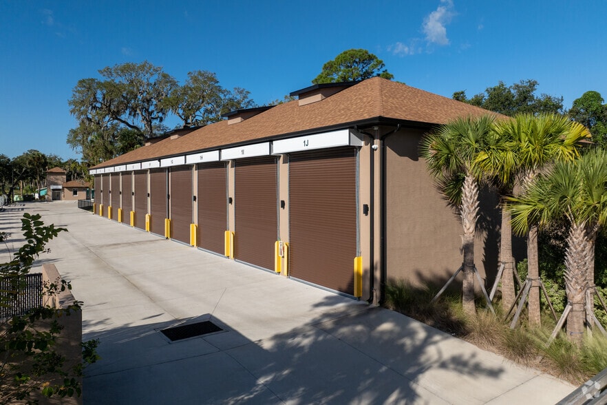More Photos Of 1245 Canal St, New Smyrna Beach Self Storage For Lease