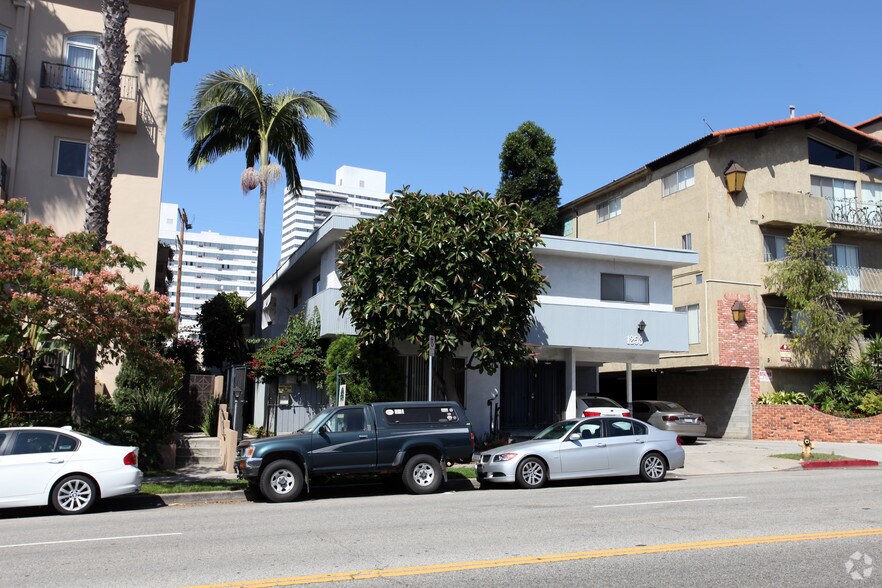 More Photos Of 1253 Federal Ave, Los Angeles Apartments For Sale