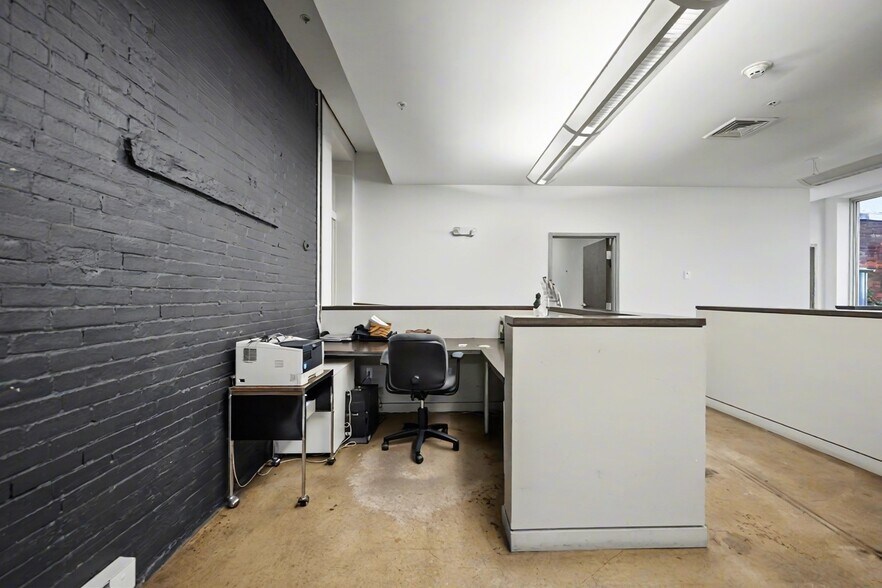More Photos Of 817 Grand Ave, New Haven Freestanding For Lease