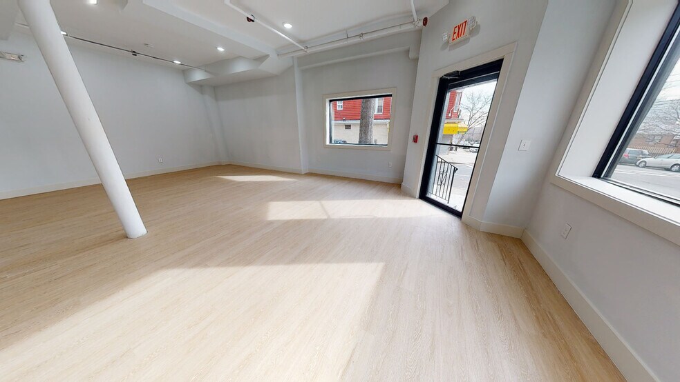 More Photos Of 66 Garside St, Newark Apartments For Sale