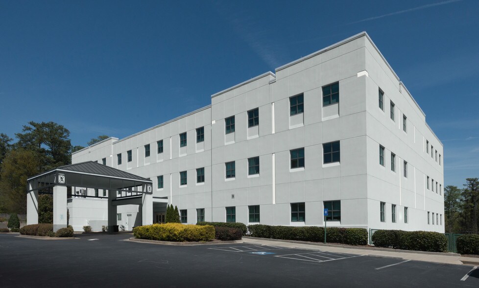 More Photos Of 780 Canton Rd NE, Marietta Medical For Lease