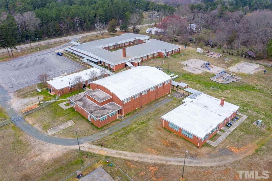More Photos Of 8176 Nc Highway 96, Oxford Manufacturing For Sale
