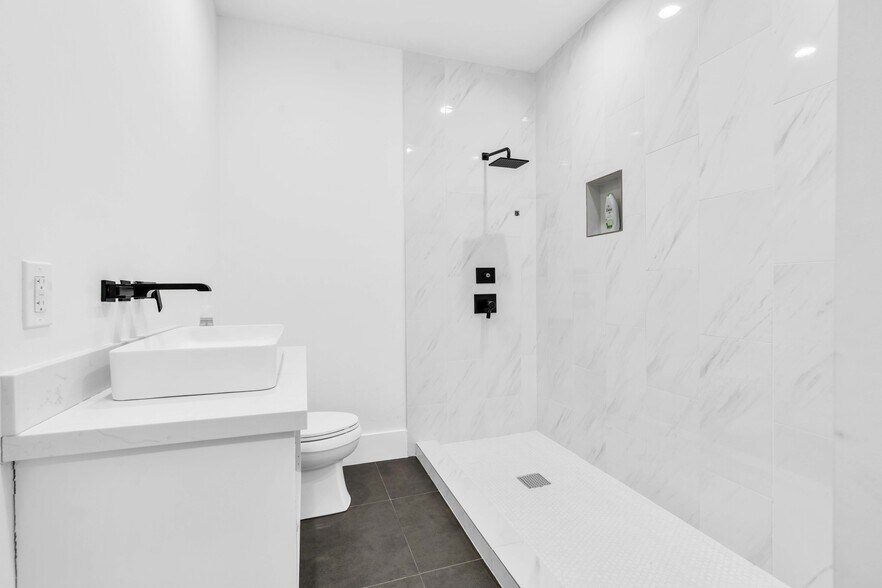 More Photos Of 8118 Fry Rd, Cypress Office For Sale