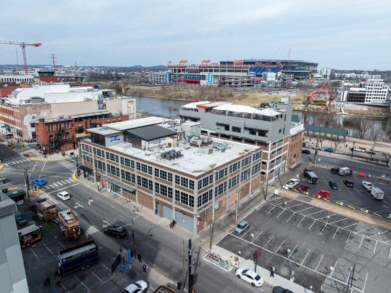 More Photos Of 111 Broadway, Nashville General Retail For Lease