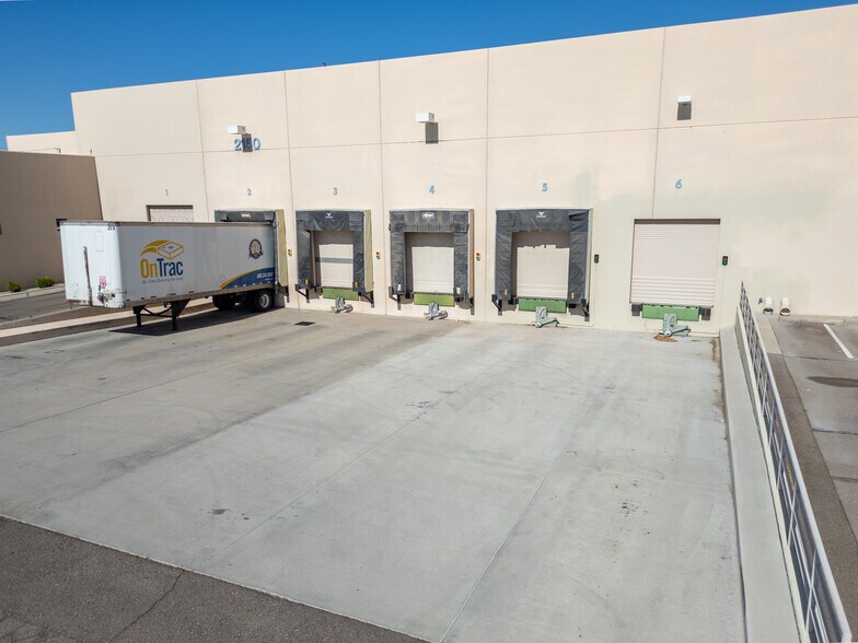 More Photos Of 2150 E Rio Salado Pky, Tempe Warehouse For Lease
