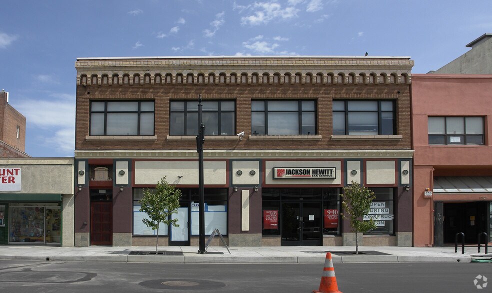 More Photos Of 1017 Macdonald Ave, Richmond Office Residential For Lease