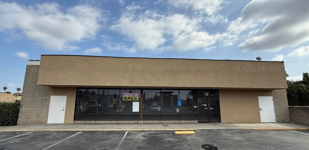 Primary Photo Of 393 Broadway, El Cajon Freestanding For Lease