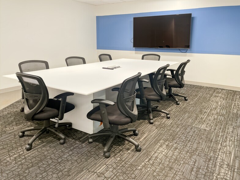 More Photos Of 2001 Market St, Philadelphia Coworking Space