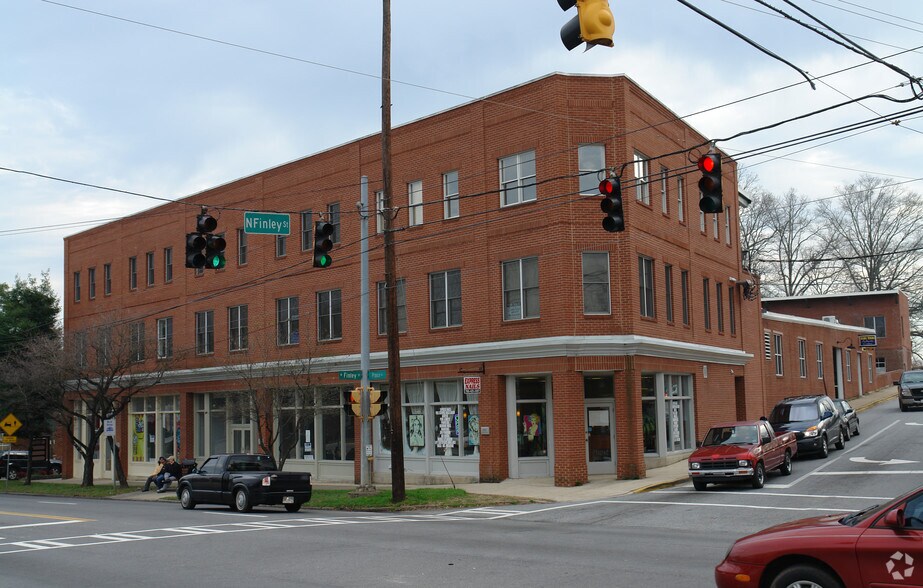 More Photos Of 327-367 Prince Ave, Athens Apartments For Lease