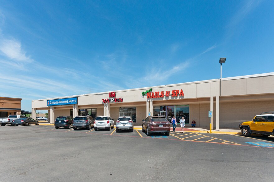 More Photos Of 509-531 W Commerce St, Brownwood Unknown For Lease