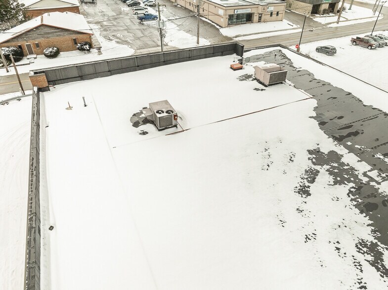 More Photos Of 2229 E State St, Salem Drugstore For Sale