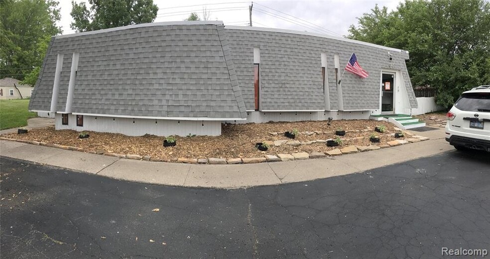 More Photos Of 4430 Elizabeth Lake Rd, Waterford Daycare Center For Sale