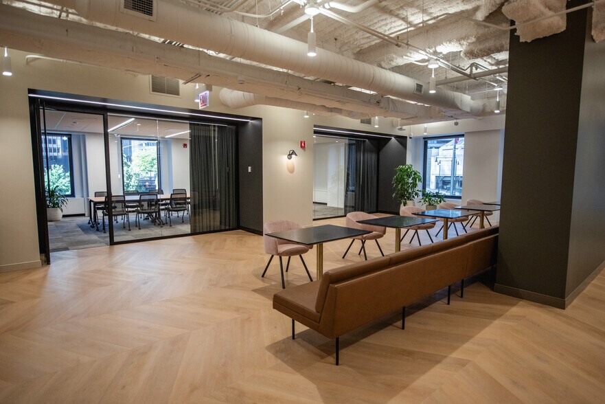 More Photos Of 1 E Wacker Dr, Chicago Office For Lease