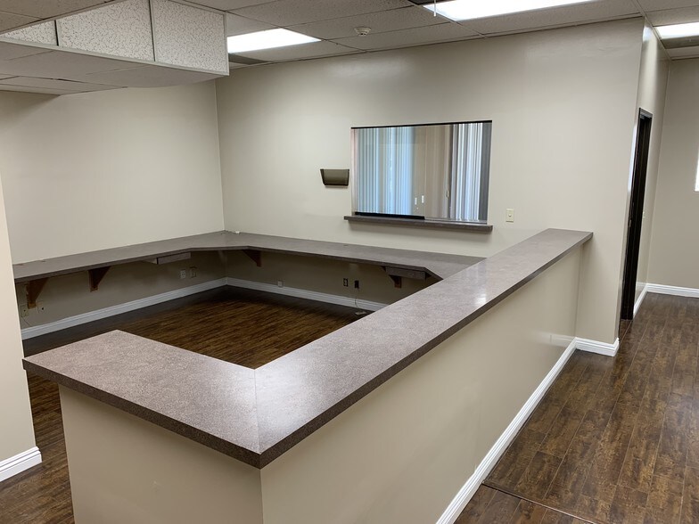 More Photos Of 650 W Duarte Rd, Arcadia Medical For Lease