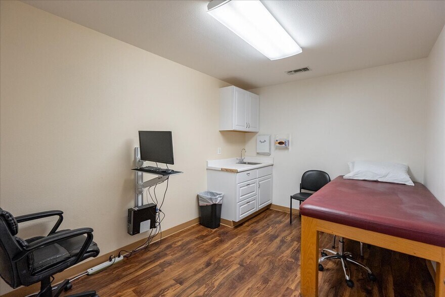 More Photos Of 1050 Las Tablas Rd, Templeton Medical For Sale