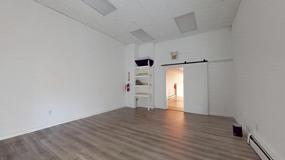 More Photos Of 42 W Main St, Riverhead Storefront Retail Office For Lease