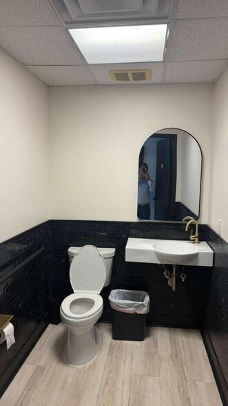 More Photos Of 608 S Tampania Ave, Tampa Medical For Lease