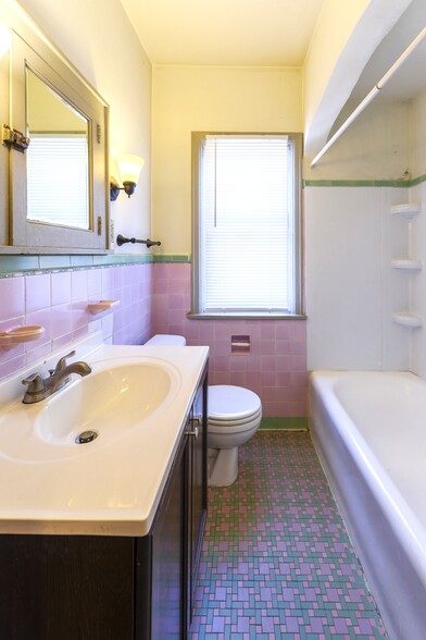 More Photos Of 3845 Chicago Ave, Minneapolis Apartments For Sale