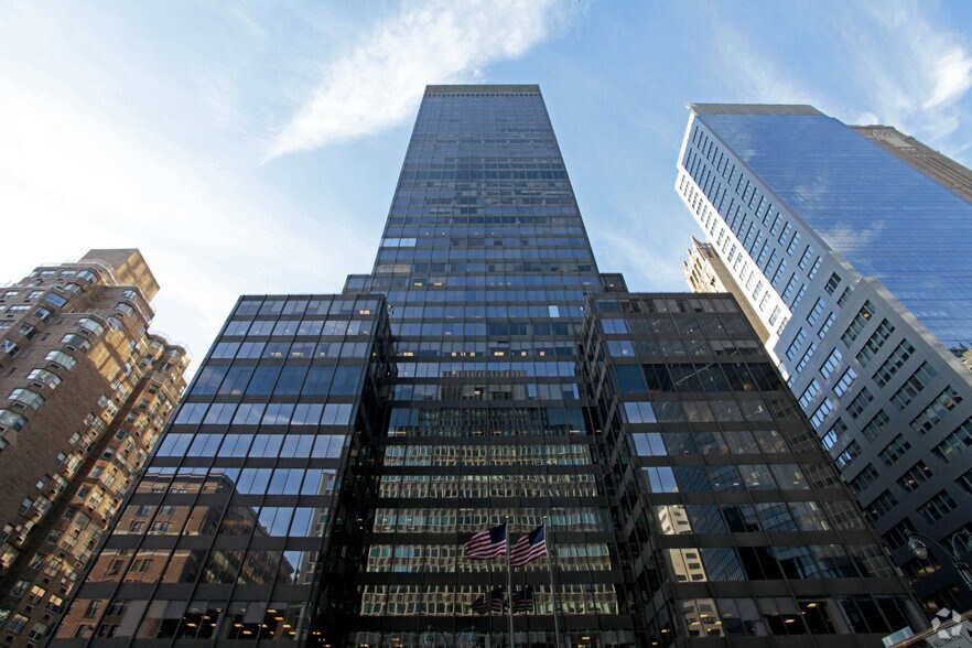 More Photos Of 90 Park Ave, New York Office For Lease