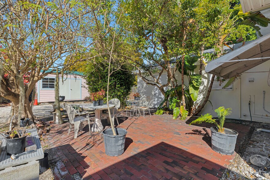 More Photos Of 27001 Overseas Hwy, Cudjoe Key Garden Center For Sale