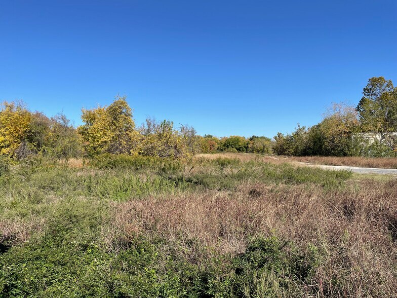 More Photos Of 17800 Northwest Fwy, Houston Land For Lease