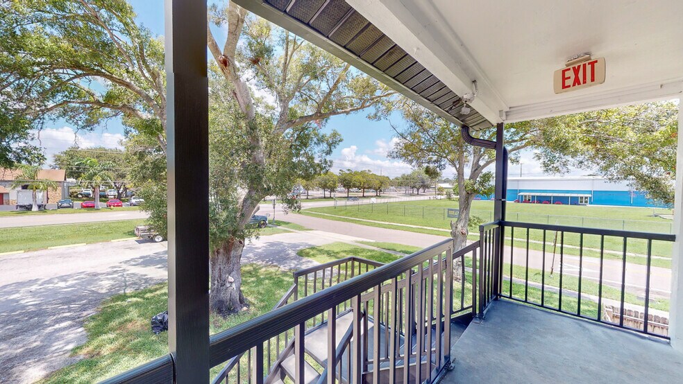 More Photos Of 7786 62nd St N, Pinellas Park Apartments For Sale