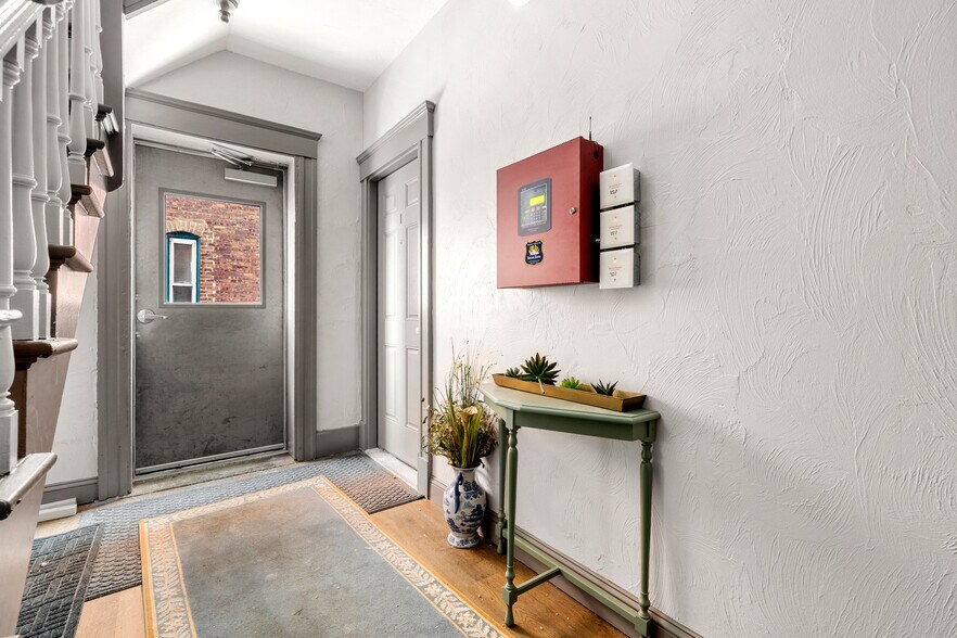 More Photos Of 70-72 Russell Street, Worcester Apartments For Sale