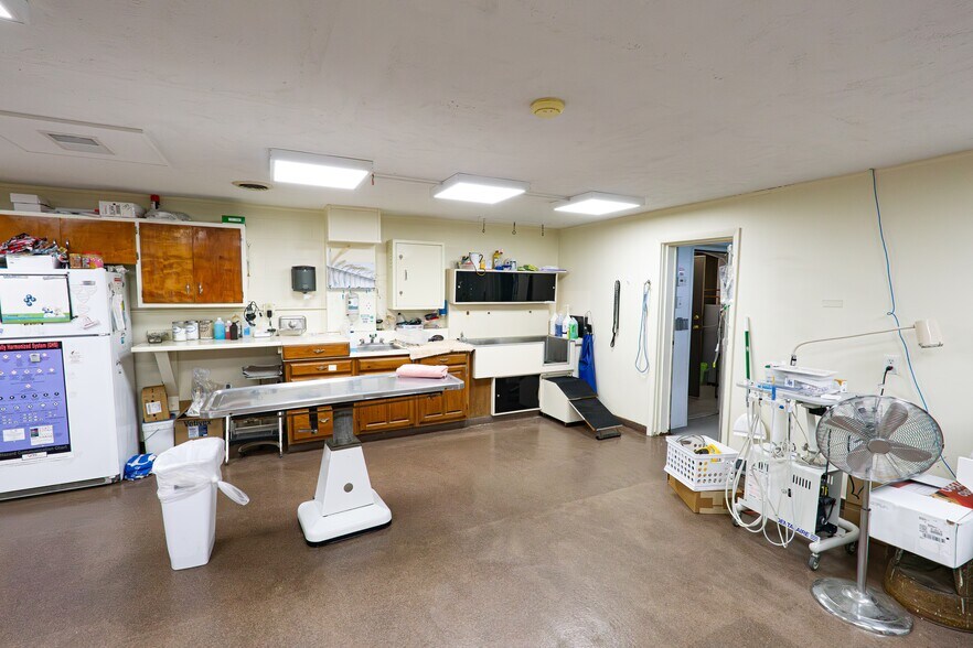 More Photos Of 191 Wallins Corners Rd, Amsterdam Healthcare For Sale