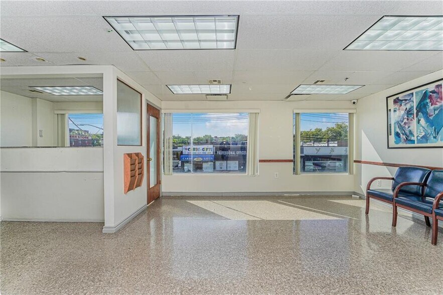 More Photos Of 3041 Avenue U, Brooklyn Medical For Lease