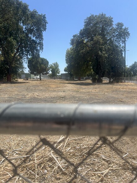 More Photos Of 515 East St, Woodland Land For Sale