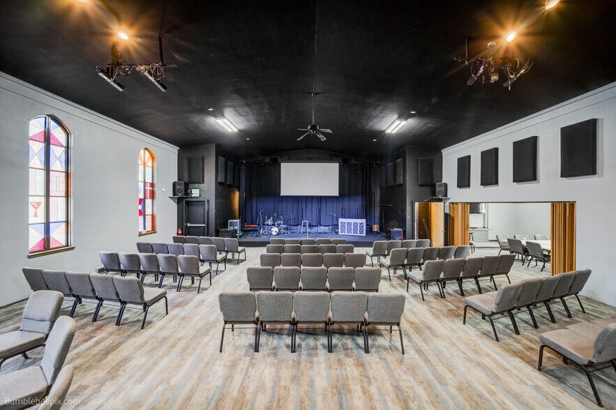 More Photos Of 610 N 4th St, Coeur d'Alene Religious Facility For Lease