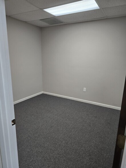 More Photos Of 146 Horizon Ct, Lakeland Office Residential For Lease