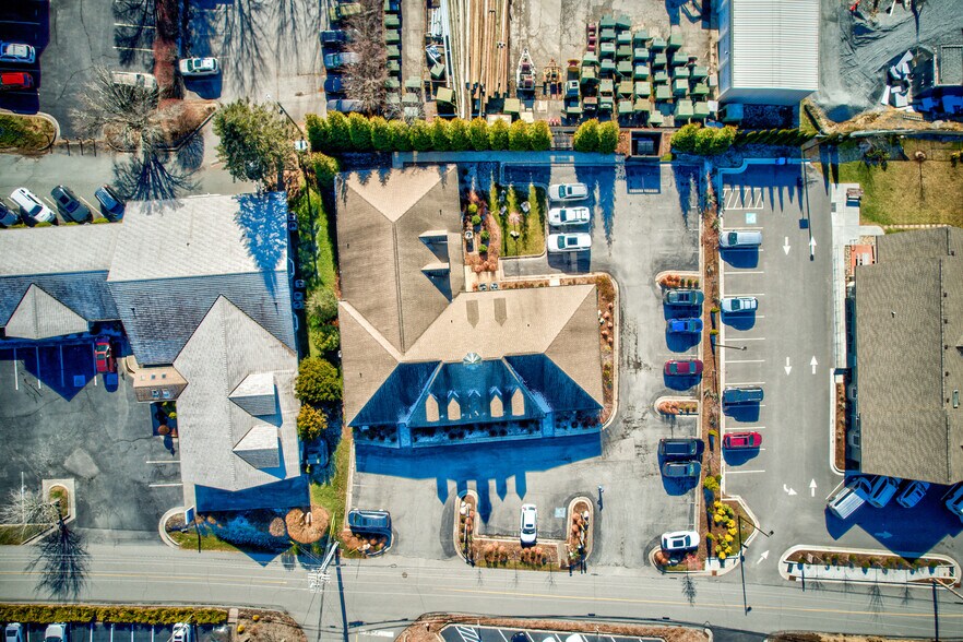 More Photos Of 166 Doctors Dr, Boone Medical For Lease