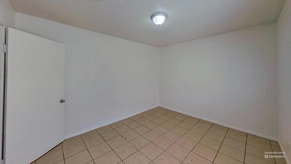 More Photos Of 833 Bruce St, Las Vegas Apartments For Sale