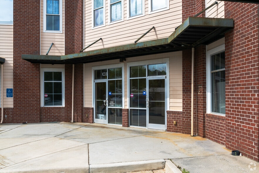 More Photos Of 2030 Wambaw Crk, Charleston Storefront Retail Office For Sale
