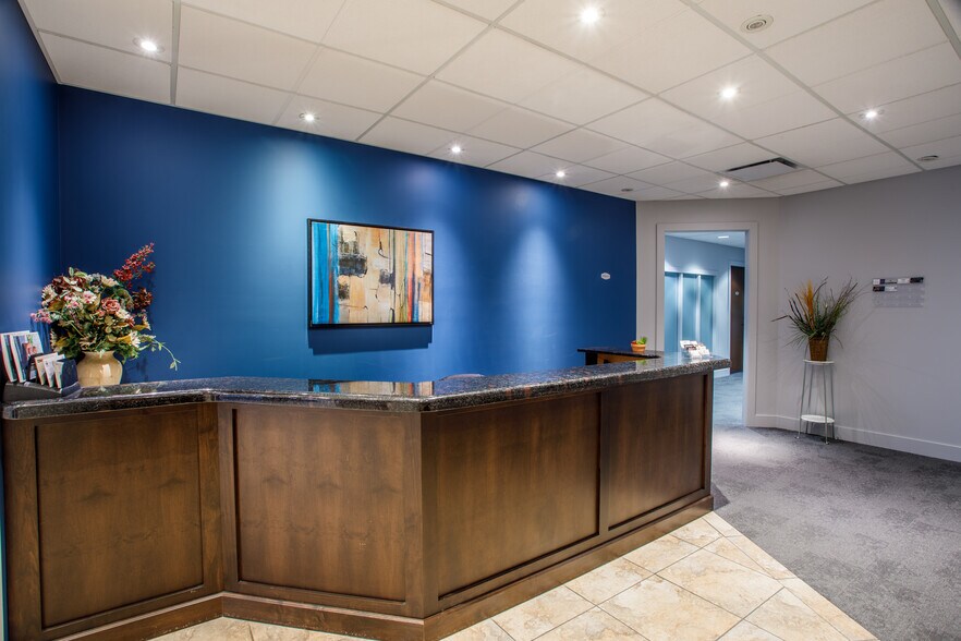 Primary Photo Of 1455 Ellis St, Kelowna Office Residential For Lease