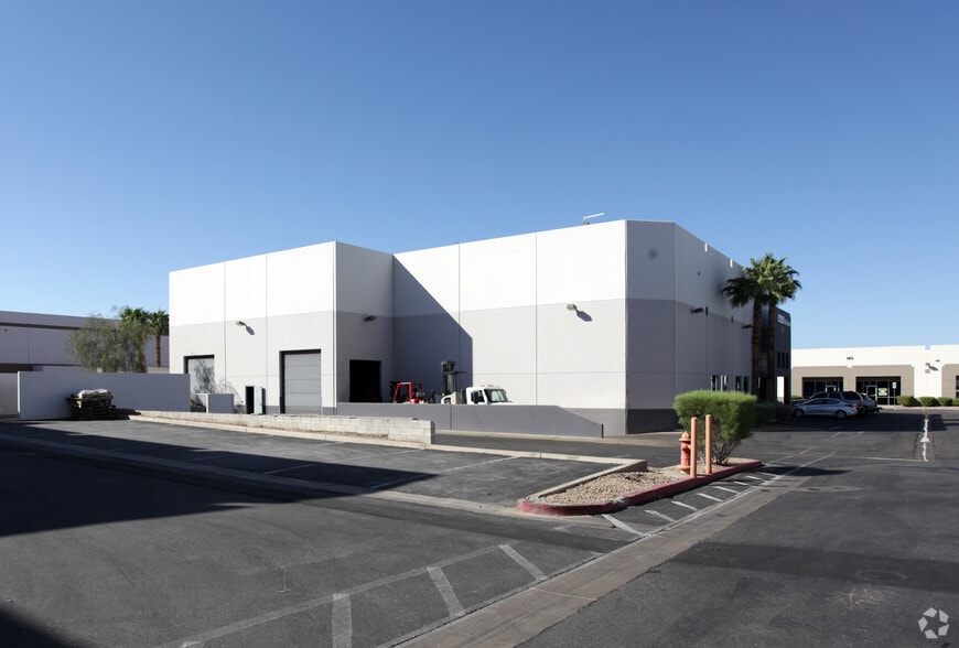 More Photos Of 141 N Gibson Rd, Henderson Warehouse For Sale