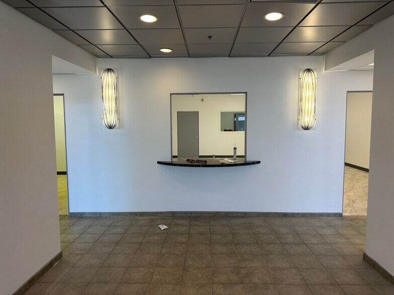 More Photos Of 459 Park Ave, San Fernando Manufacturing For Lease